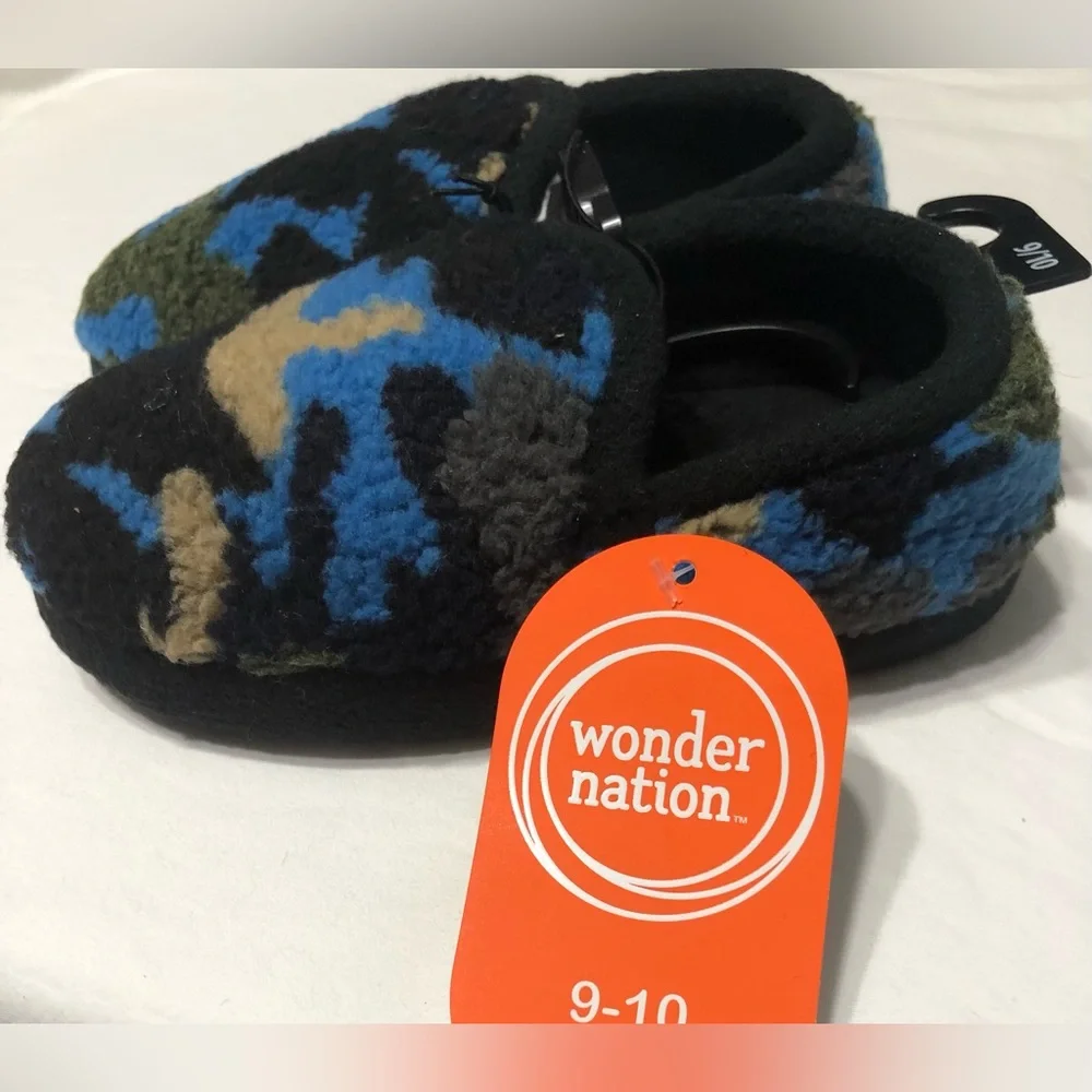 kids Blue, black, Olive & Tan Camouflage Sherpa Slip-On Slippers.9-10
